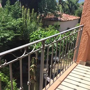 Apartment Belle Au Centre De Tropez Avec Piscine Et Garage, Saint-Tropez